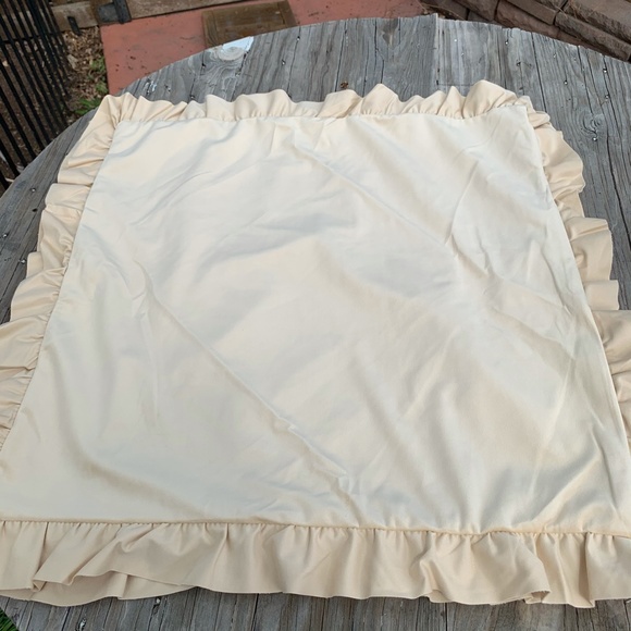 NEW MADIZZ Soft Ruffled Square Pillow Covers - Picture 7 of 8